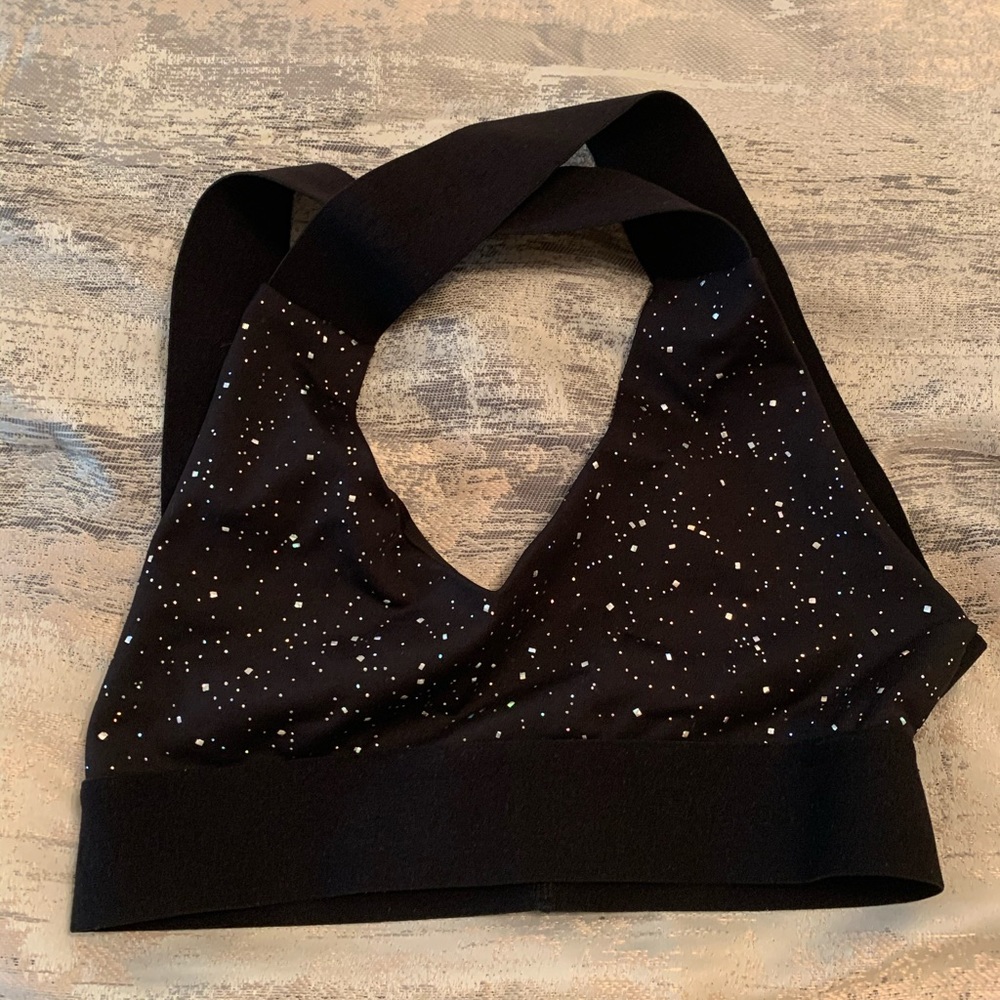 Noli yoga cross cross sports bra